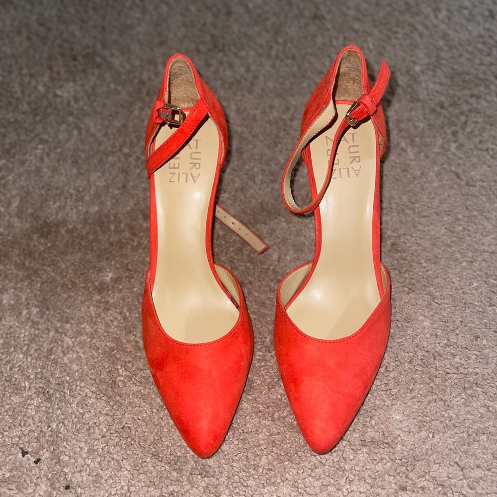 Naturalizer red heels